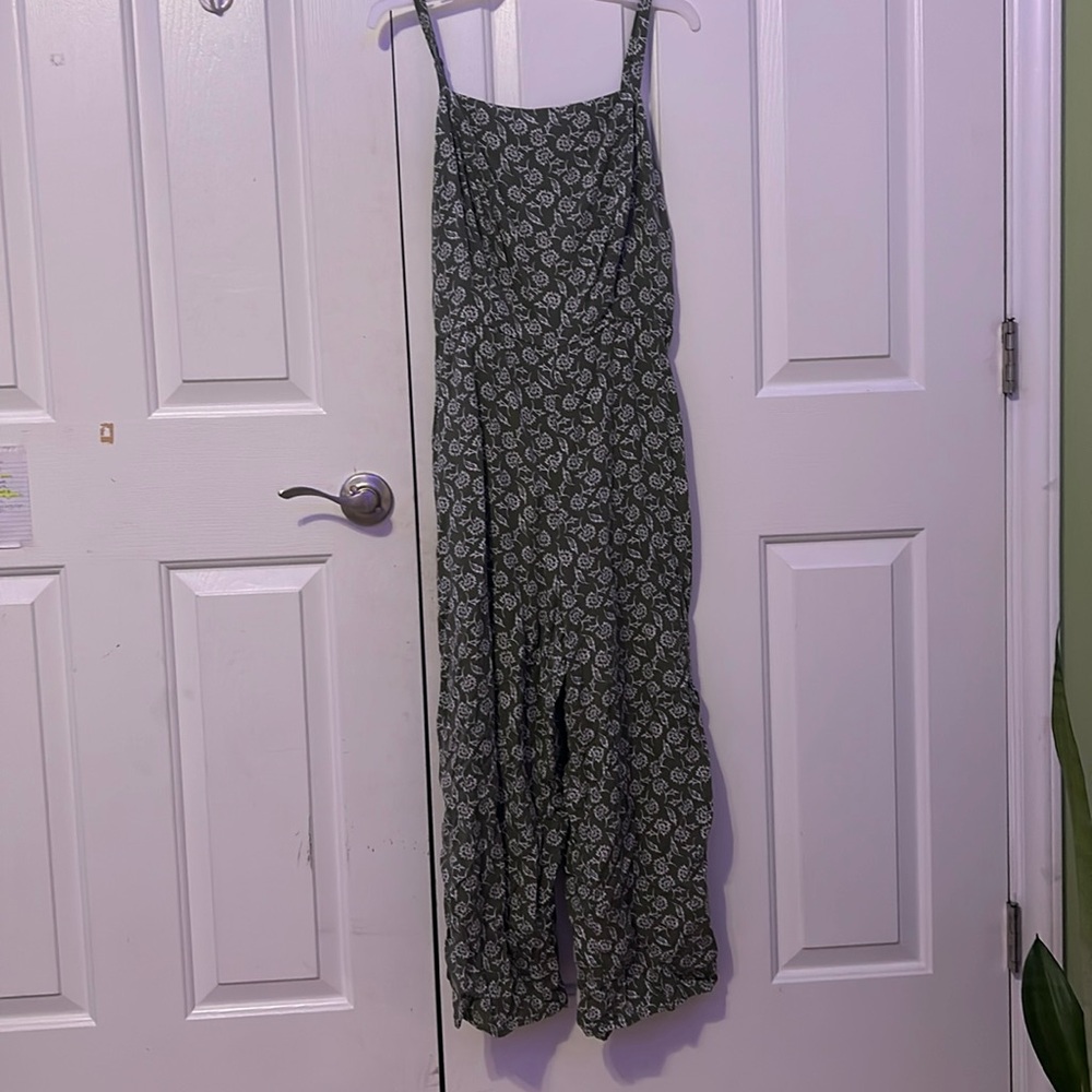 Old navy jumper